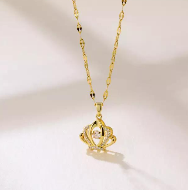 Elegant American Diamond Pendant With Chain