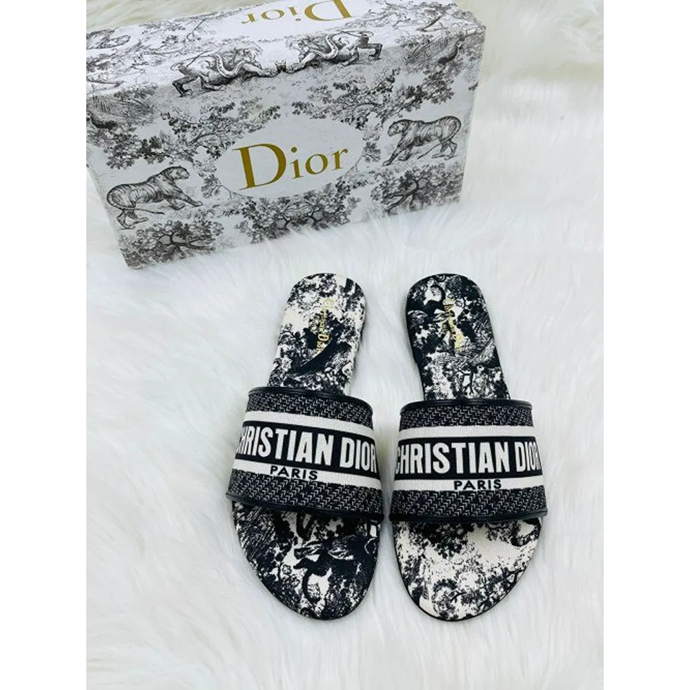Luxurious Christian Dior Navy Ladies Wid Og Box Card Carry Bag (BSF1982)