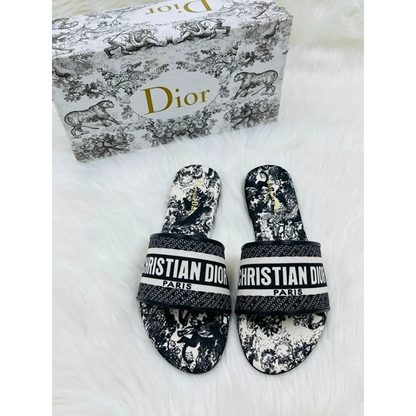 Luxurious Christian Dior Navy Ladies Wid Og Box Card Carry Bag (BSF1982)